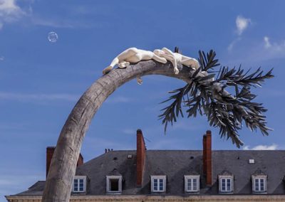 Création d’arbres fossilisés en béton sculpté pour l’artiste Laurent PERNOT