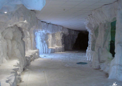 Décor antarctique en béton projeté pour la parc à thème FAUNIA