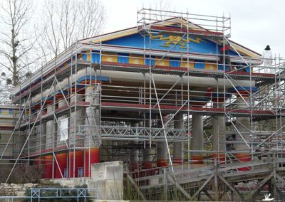 Restauration de décors en béton sculpté pour le Parc Astérix