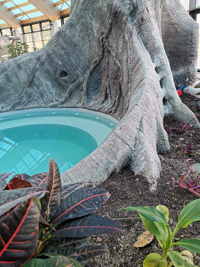 decor-domaine-ormes-8 Décor tropical de piscine en béton sculpté - DOMAINE DES ORMES