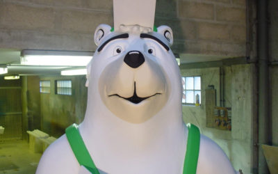 Réalisation de la sculpture de la Mascotte de l’enseigne – Le PETIT FORESTIER