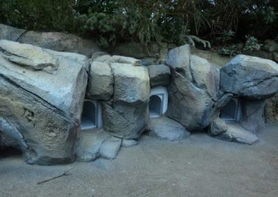 Décor de manchotière en béton projeté pour l’Océarium du CROISIC