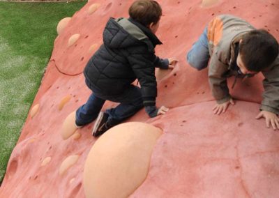 Décor en béton de parc de jeux - JARDIN NELSON MANDELA